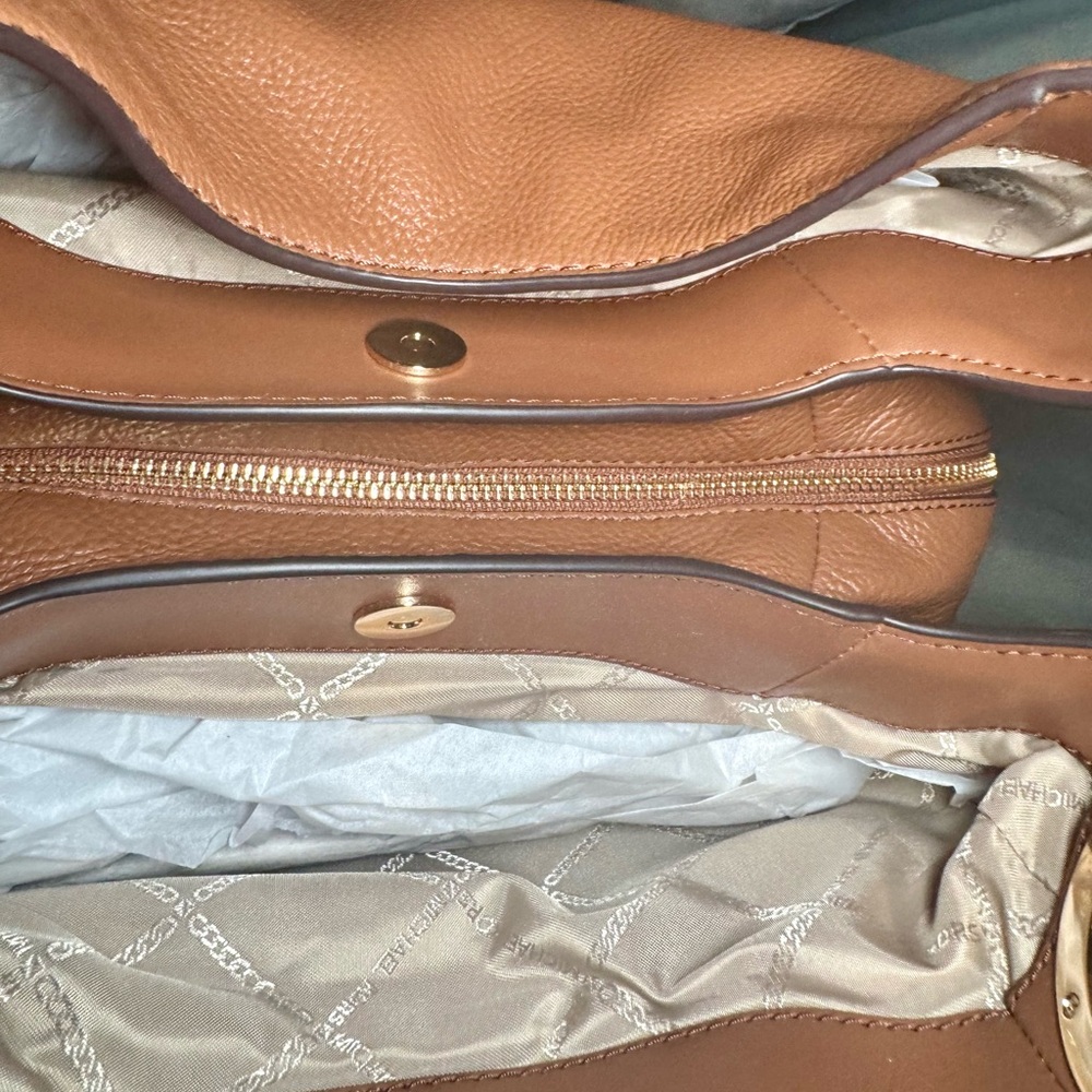 Michael Kors Lillie - Picture 5 of 16